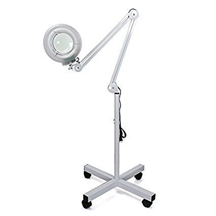 FACIAL MAGNIFYING LIGHT